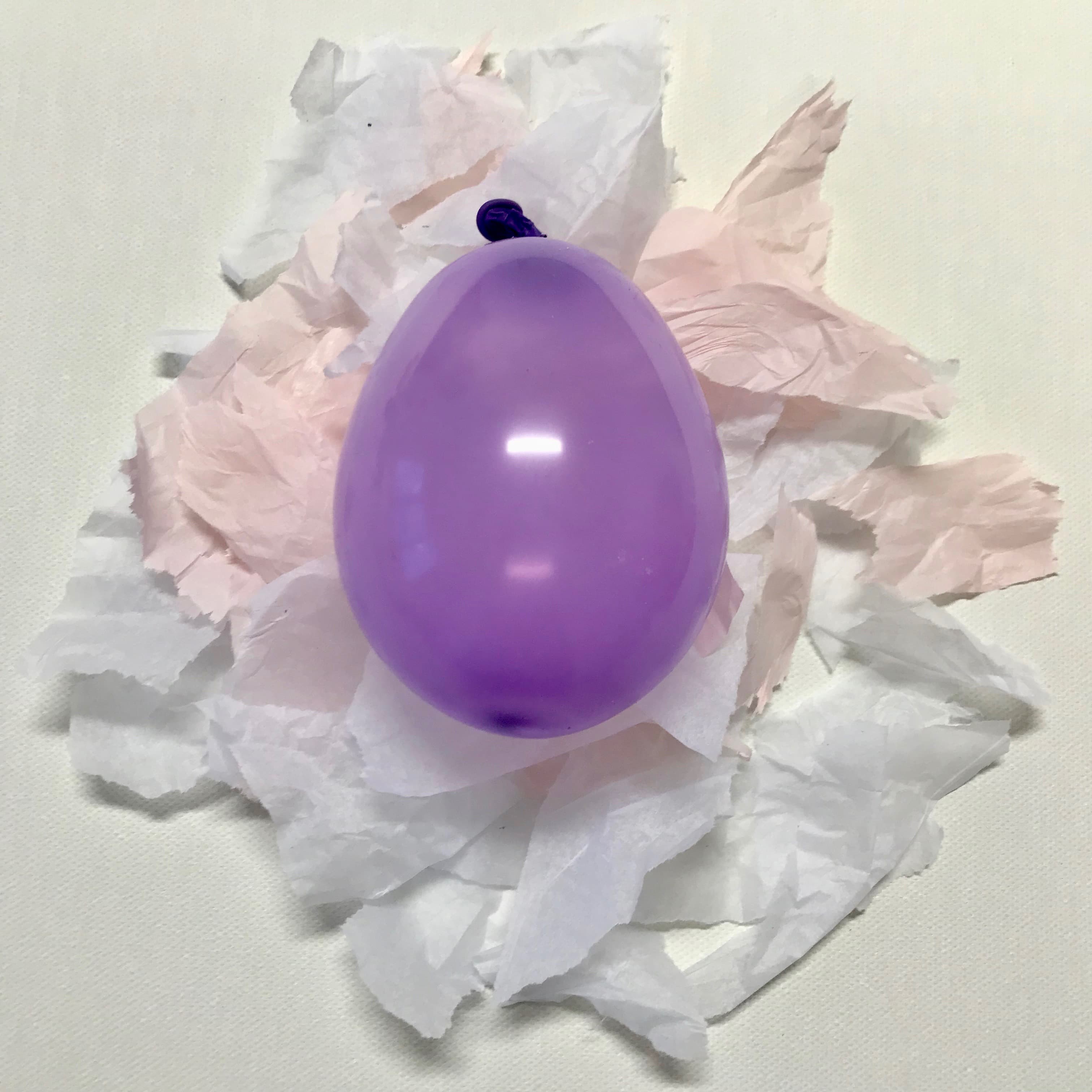 DIY Osterei als Überraschungsei selber machen, Luftballon